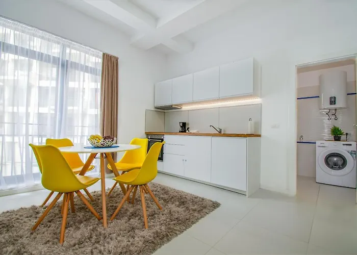 Forest By The Sea 주피터